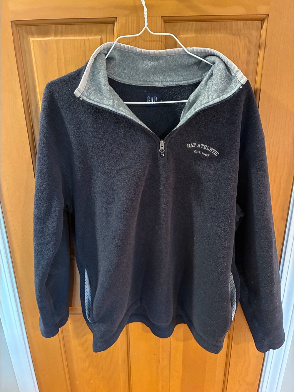 GAP Vintage Mens Blue Quarter-Zip Fleece with Light Gray Collar